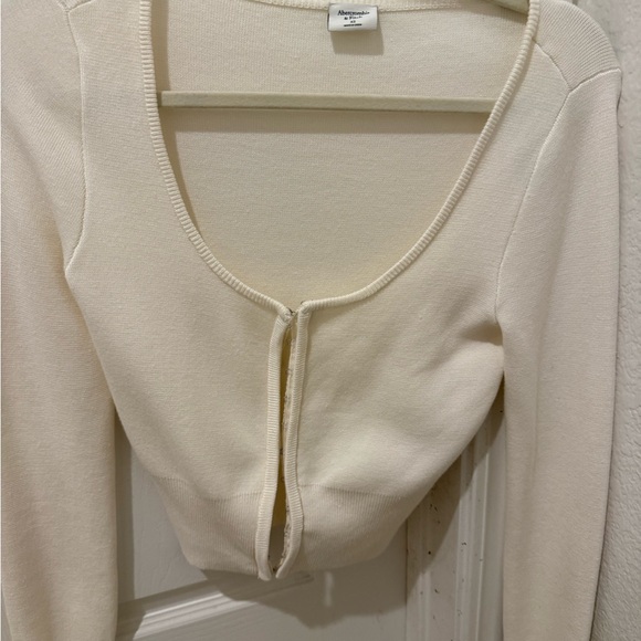 Abercrombie and Fitch Cardigan - Picture 4 of 5